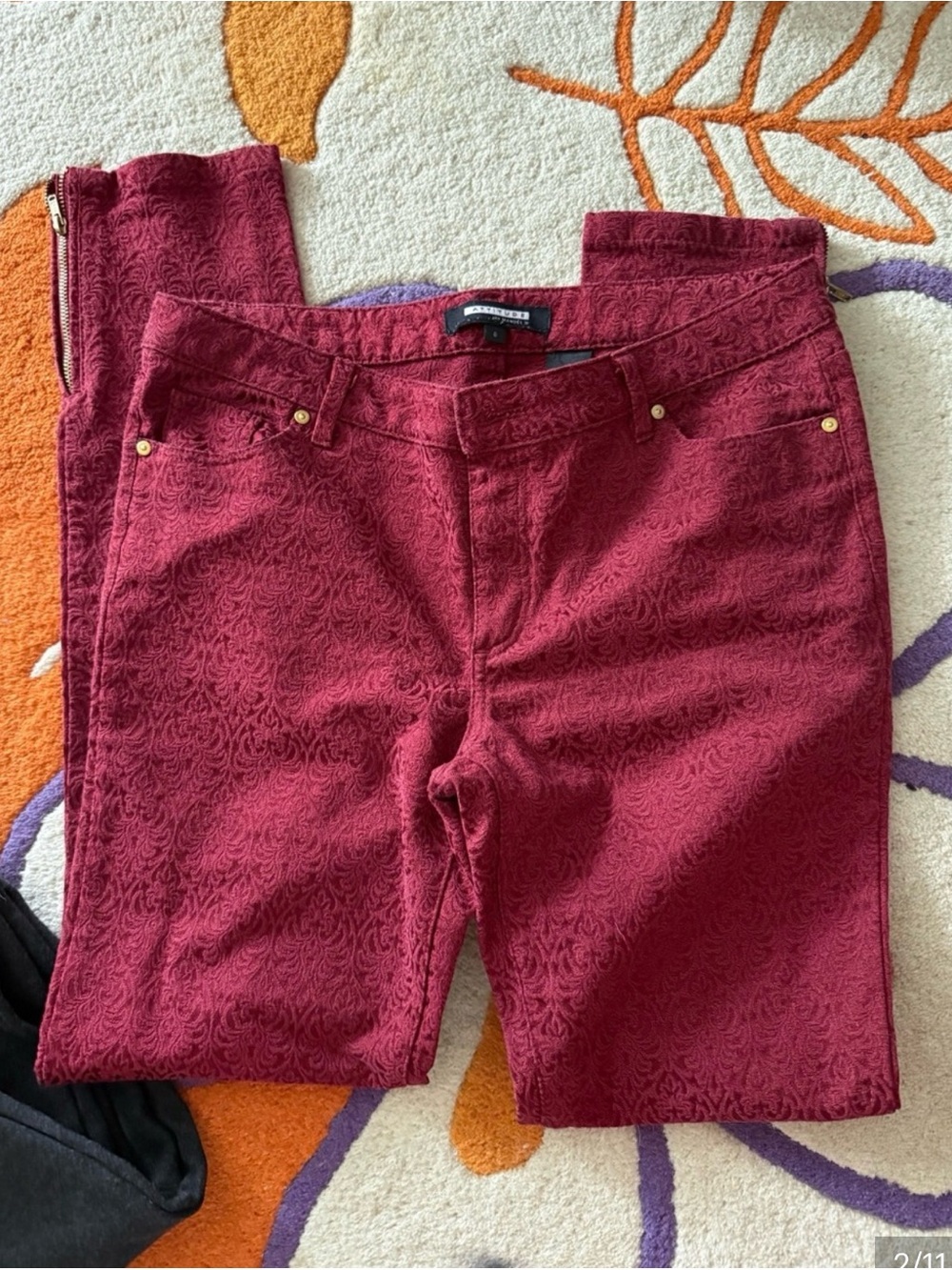 Women's Burgundy Jacquard Skinny Jeans with Gold-Tone Hardware
